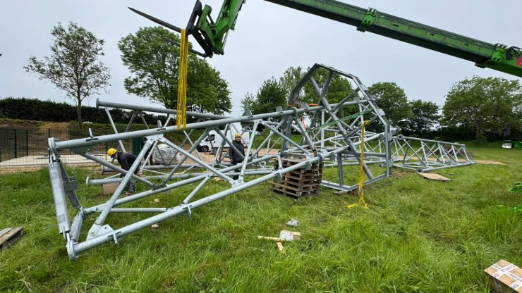 Vorbereitung eines Funkmast Standorts